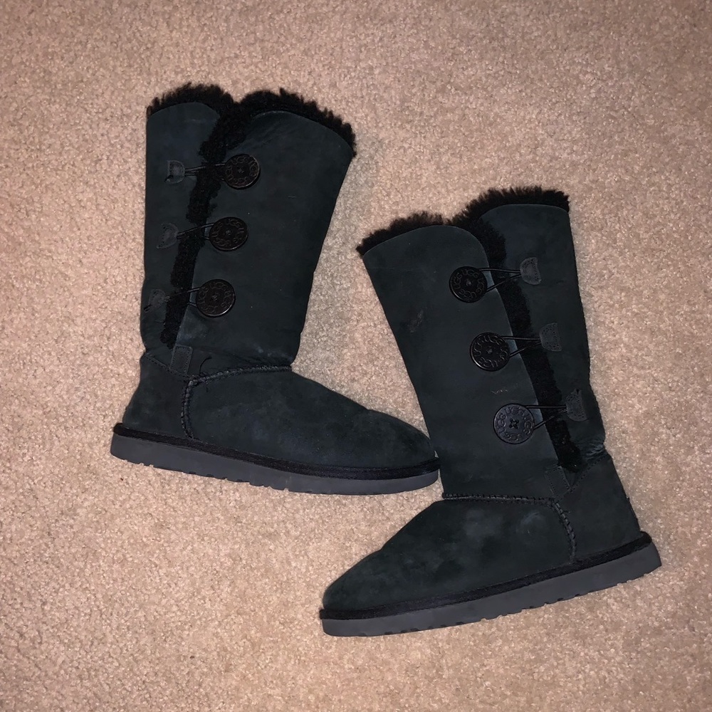 Authentic Tall Buttons Uggs